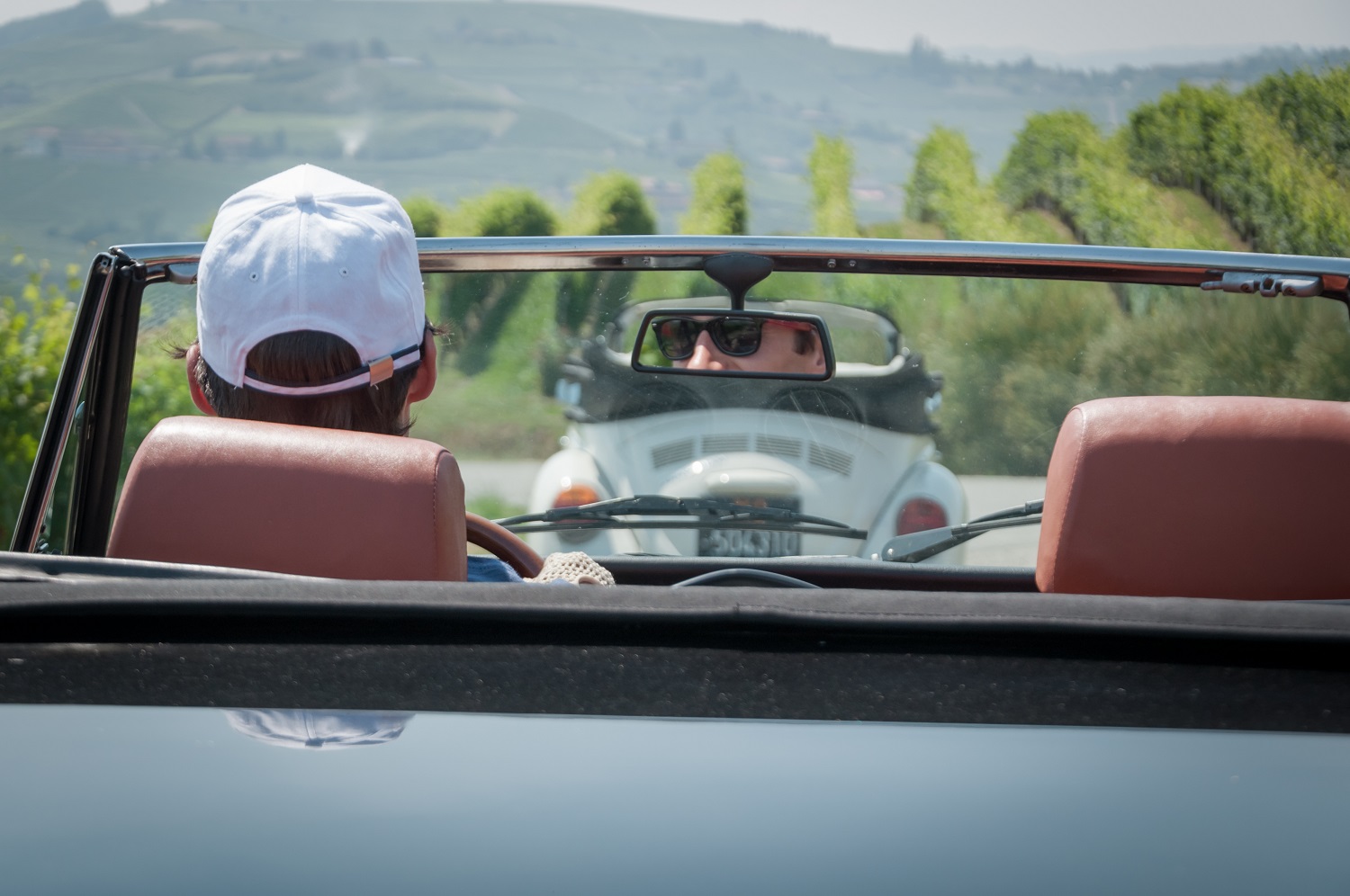 2-DirvingVintage_noleggio-libero-guida-libera_langhe_torino_auto-depoca_vintage_incentive_team_building_eventi_cerimonie_turismo_enograstronomia_matrimonio.jpg