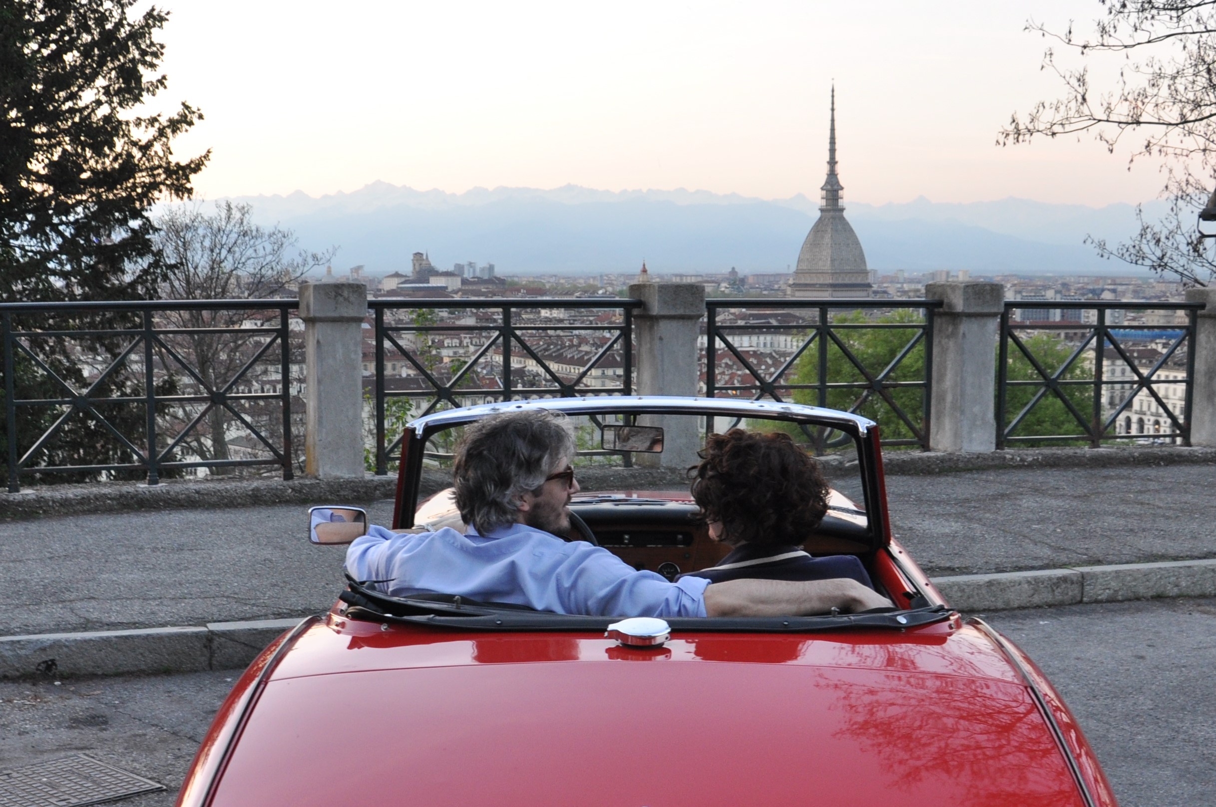 4-DirvingVintage_noleggio-libero-guida-libera_langhe_torino_auto-depoca_vintage_incentive_team_building_eventi_cerimonie_turismo_enograstronomia_matrimonio.JPG